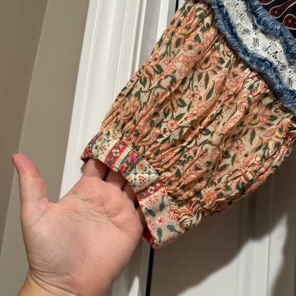 LAST CHANCE! FINAL PRICE! John Mark blouse - Picture 2 of 11